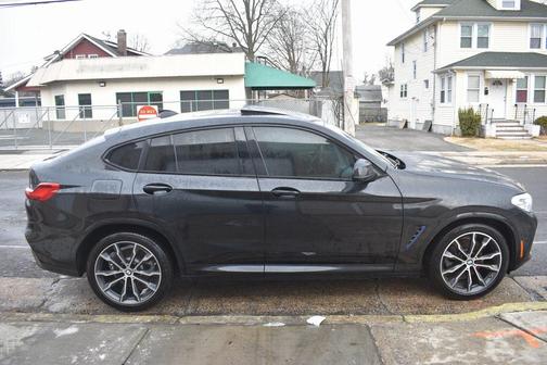 2021 BMW X4 xDrive30i