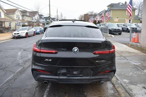 2021 BMW X4 xDrive30i