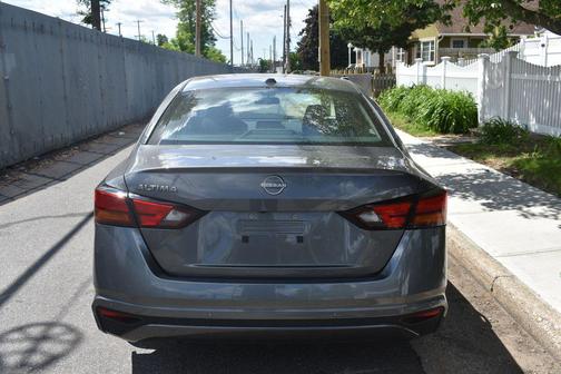 Gun Metallic 2025 Nissan Altima 2.5 SV