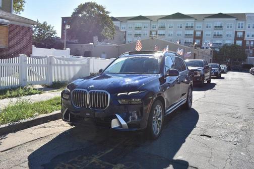 2023 BMW X7 xDrive40i