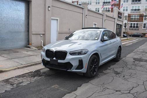 2024 BMW X4 xDrive30i