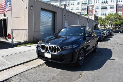 2025 BMW X6 xDrive40i