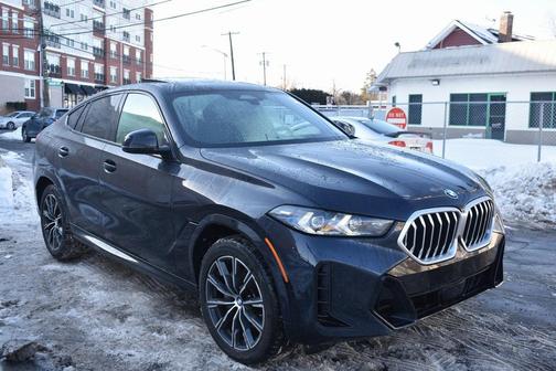 2025 BMW X6 xDrive40i