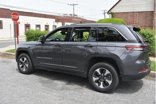 2023 Jeep Grand Cherokee 4xe Base