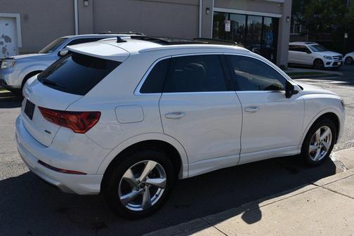 2022 Audi Q3 40 Premium Plus