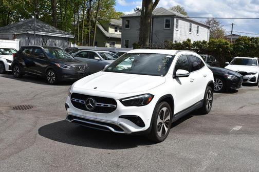 Polar White 2025 Mercedes-Benz GLA 250 4MATIC