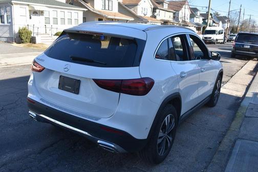 2025 Mercedes-Benz GLA 250 4MATIC
