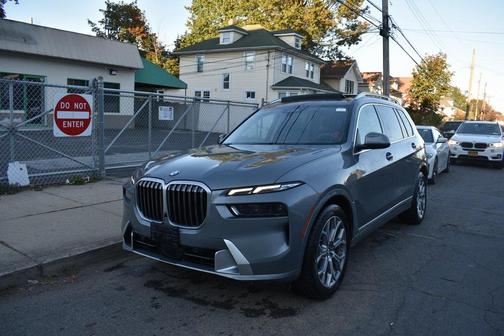 2025 BMW X7 xDrive40i