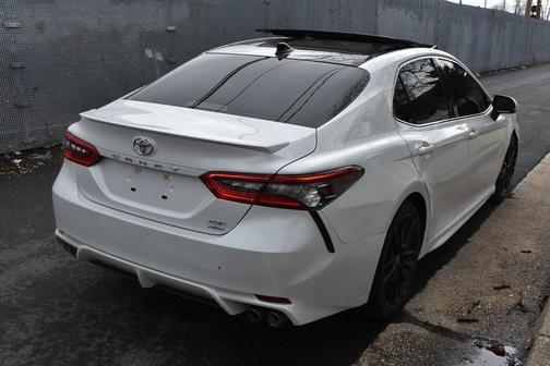 Ice Cap 2024 Toyota Camry LE