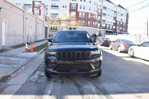 2024 Jeep Grand Cherokee Altitude