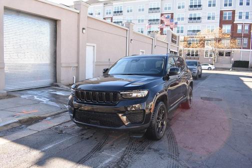 2024 Jeep Grand Cherokee Altitude