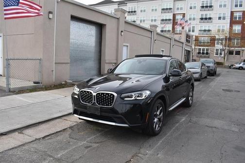 2023 BMW X4 xDrive30i