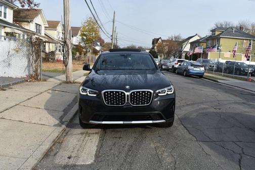 2024 BMW X4 xDrive30i