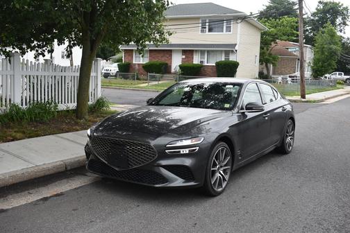 Makalu Gray 2025 Genesis G70 2.5T