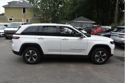 2023 Jeep Grand Cherokee 4xe Base