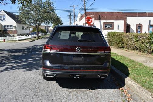 2024 Volkswagen Atlas 2.0T SE w/Technology 4MOTION