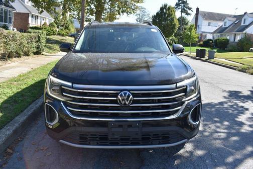 2024 Volkswagen Atlas 2.0T SE w/Technology 4MOTION