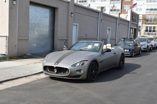 Blu Mediterraneo 2013 Maserati GranTurismo Sport