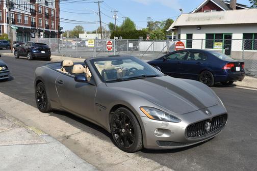 Blu Mediterraneo 2013 Maserati GranTurismo Sport