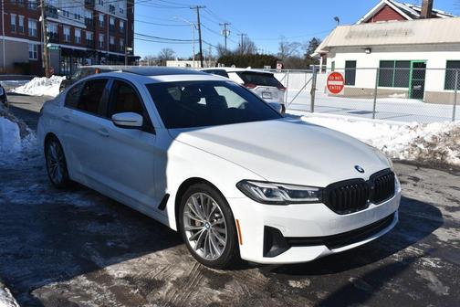 2023 BMW 530 i