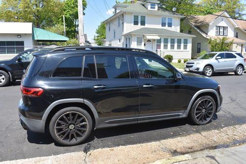 Cosmos Black Metallic 2021 Mercedes-Benz GLB 250 4MATIC