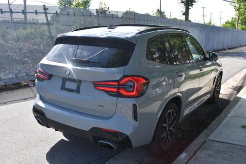 Brooklyn Gray Metallic 2024 BMW X3 xDrive30i