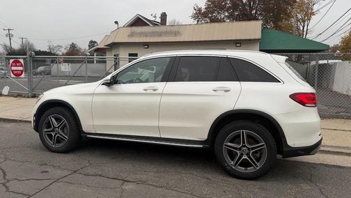 2021 Mercedes-Benz GLC 300 4MATIC