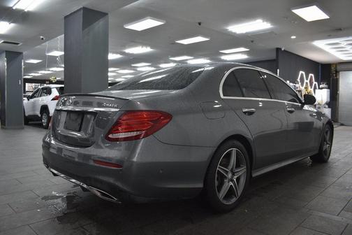 2017 Mercedes-Benz E-Class 4MATIC