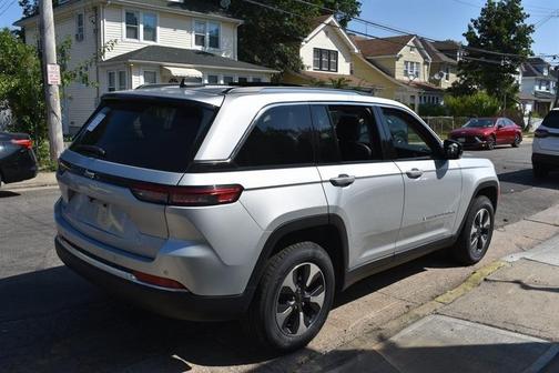 2023 Jeep Grand Cherokee 4xe Base