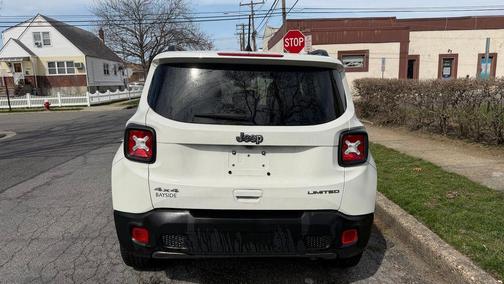 Alpine White Clearcoat 2023 Jeep Renegade Limited