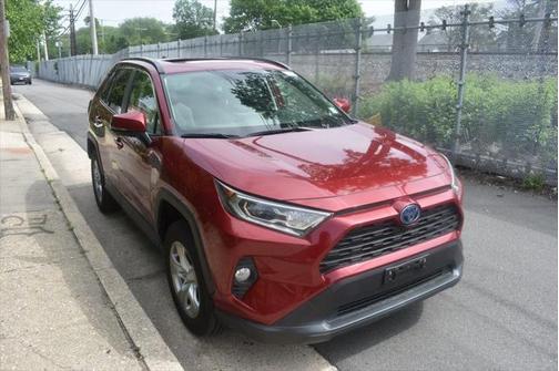 2019 Toyota RAV4 Hybrid XLE