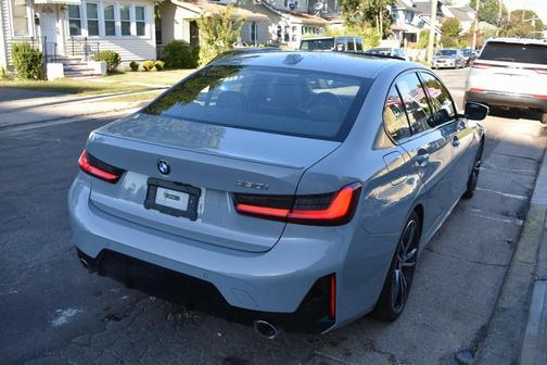 2024 BMW 330 i