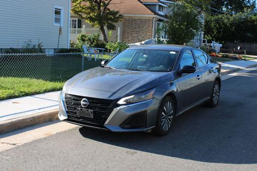 Gun Metallic 2025 Nissan Altima 2.5 SV