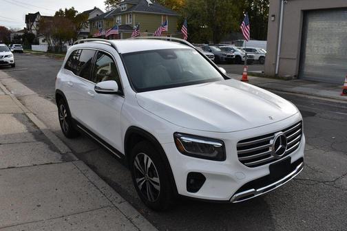 2025 Mercedes-Benz GLB 250 4MATIC