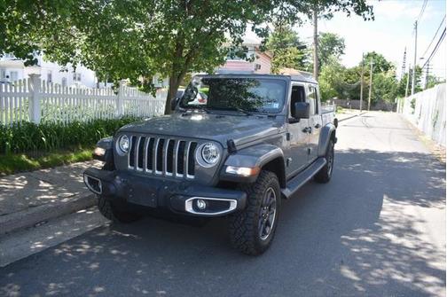 2022 Jeep Gladiator Overland