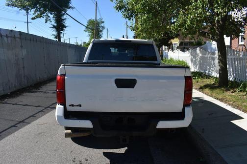 Ice 2025 Toyota Tacoma TRD Off-Road