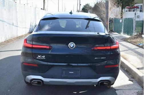2022 BMW X4 xDrive30i