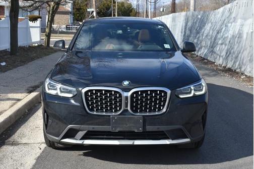 2022 BMW X4 xDrive30i