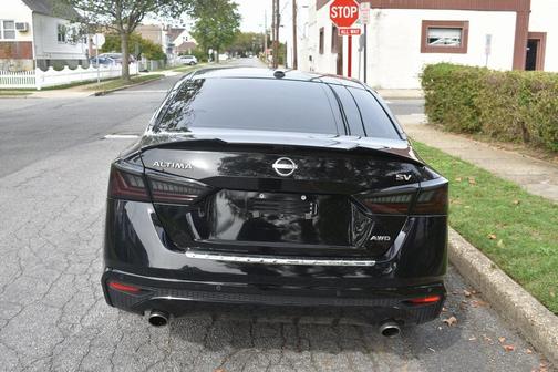2023 Nissan Altima 2.5 SV