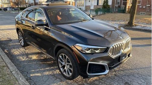 2025 BMW X6 xDrive40i