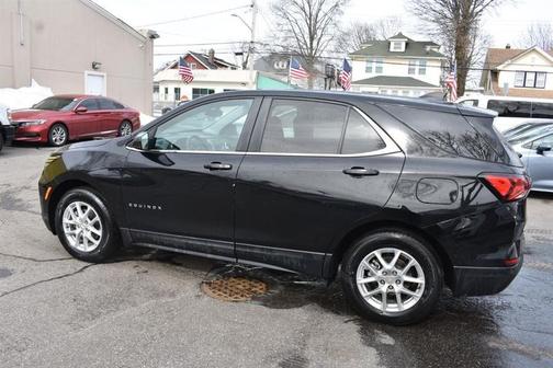 Mosaic Black Metallic 2025 Chevrolet Equinox 1LT