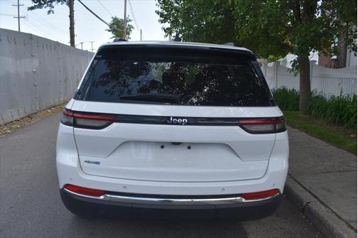 2023 Jeep Grand Cherokee 4xe Base