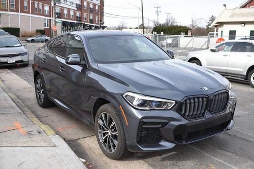 2022 BMW X6 xDrive40i
