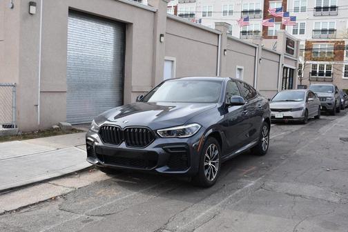 2022 BMW X6 xDrive40i