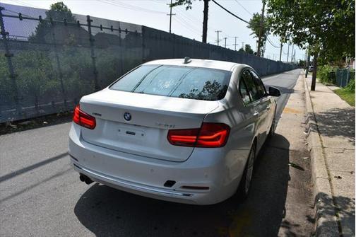 2017 BMW 330 xDrive