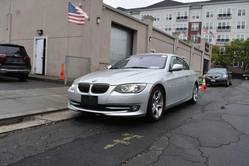 2011 BMW 335 335i