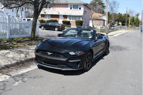 2022 Ford Mustang EcoBoost Premium