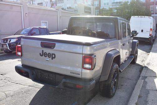 2020 Jeep Gladiator Sport