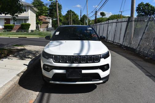 Bright White Clearcoat 2025 Jeep Compass Limited
