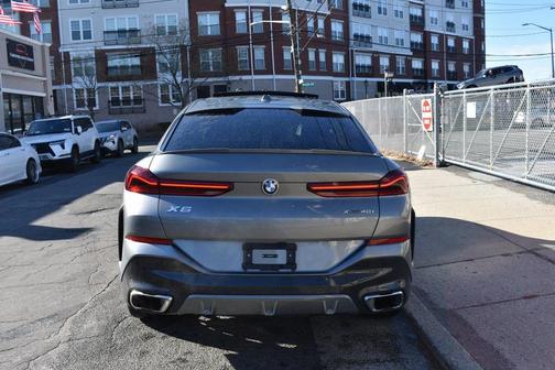 2025 BMW X6 xDrive40i